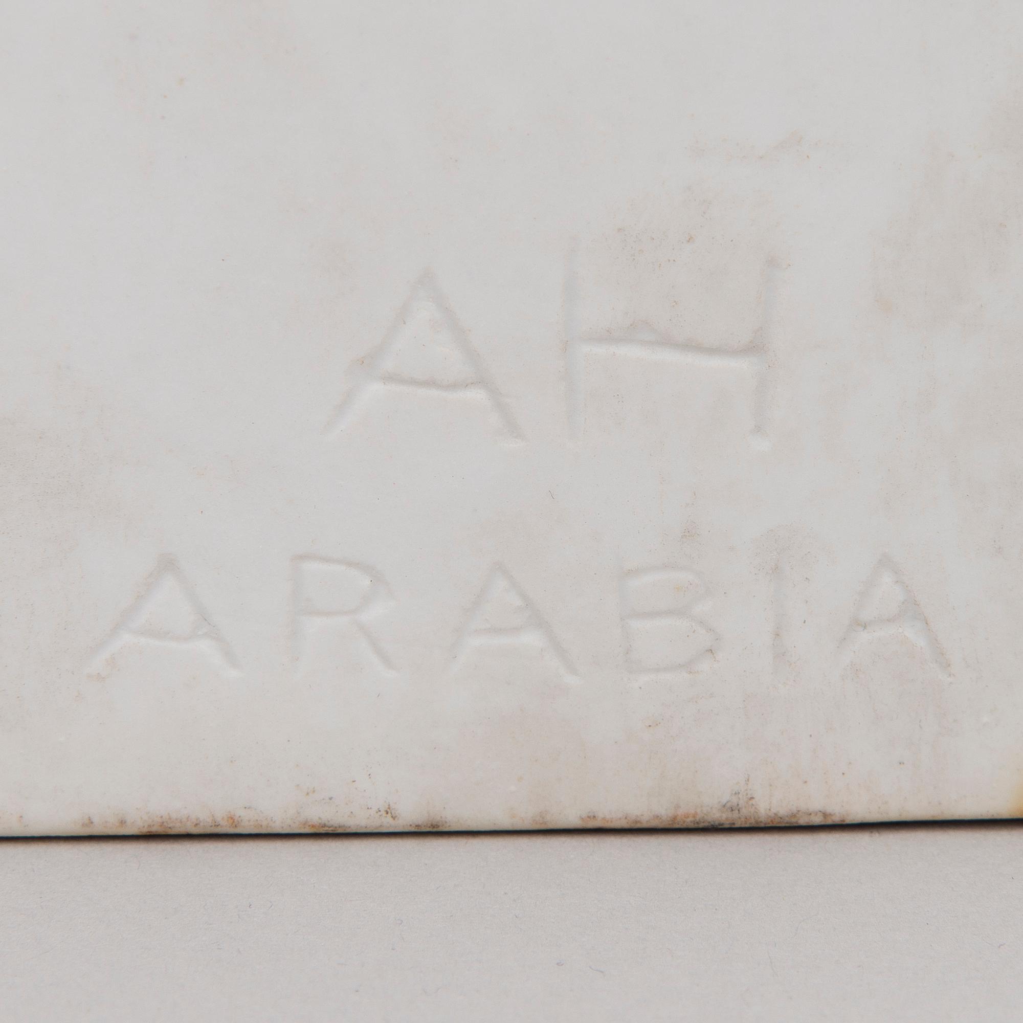 ANNIKKI HOVISAARI, VÄGGPLATTA, Keramik, signerad AH, Arabia.
