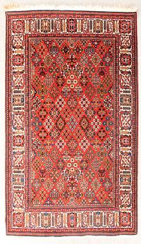 A semiantique Oriental carpet approx 207x136 cm.