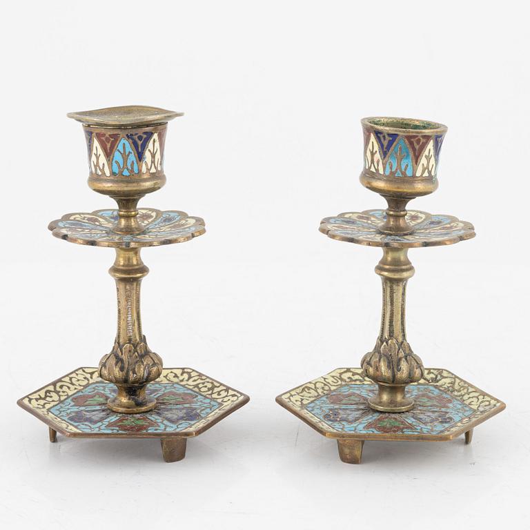 A Rococo-style cloisonné desk stand, early 20th century.