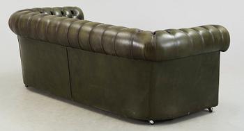 SOFFA, chesterfieldstil, 1900-talets andra hälft.