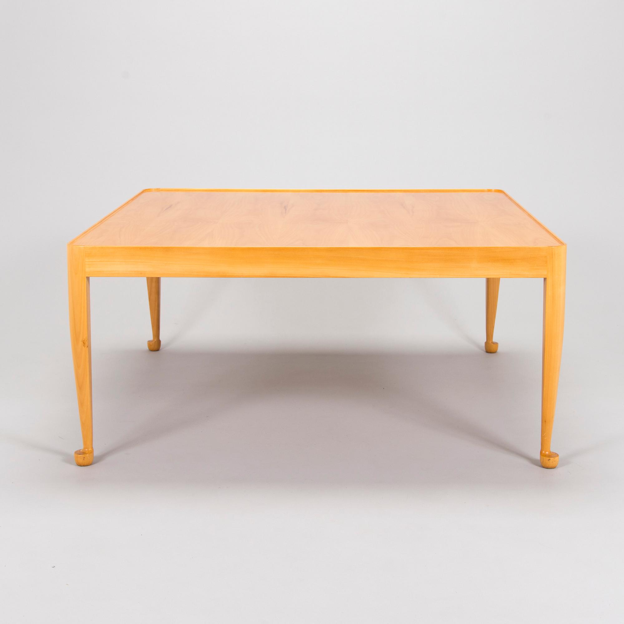 osef Frank, coffee table, "Diplomat", model 2073, Firma Svenskt Tenn, designed in 1949, executed before 1985.