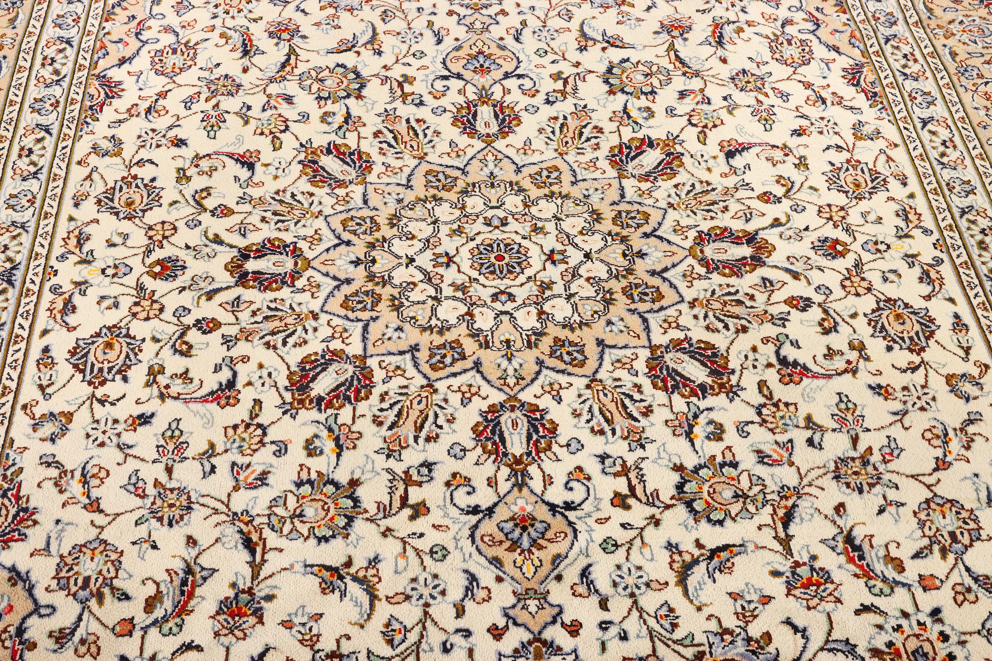 A Keshan carpet, c. 348 x 240 cm.
