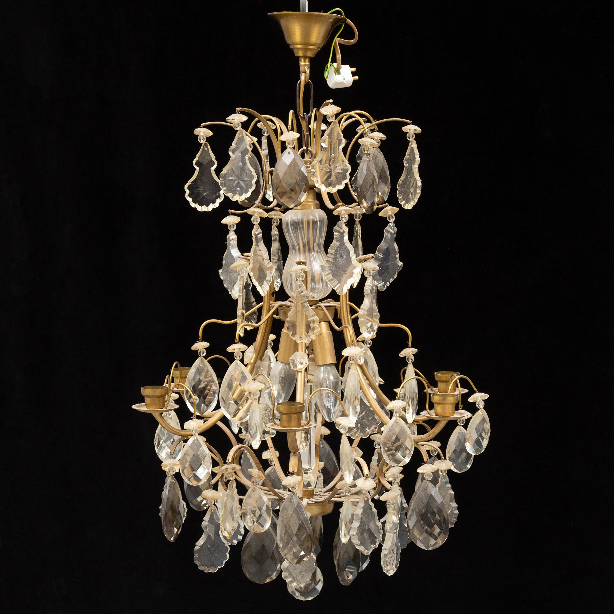 A Rococo style chandelier, mid 20th Century.
