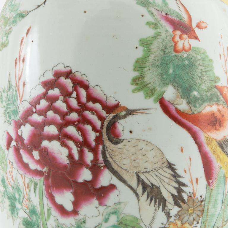 Floor vase China 20th century porcelain.