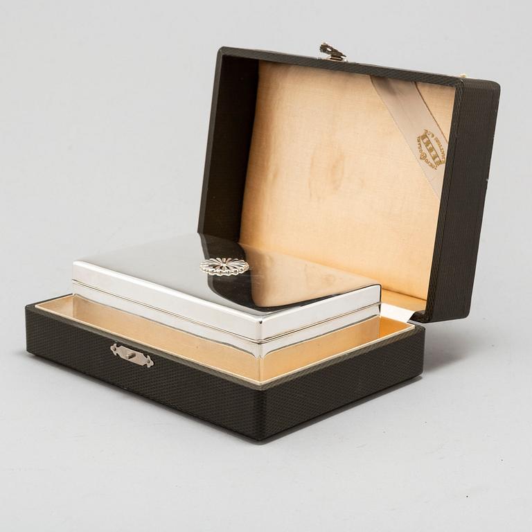 A sterling silver box, by K. Hattori & Co, Japan.