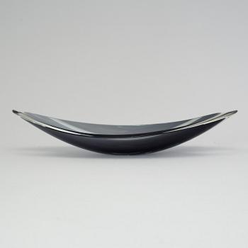 A "Lansetti" glass bowl by Kaj Franck, signed Nuutajärvi -57.