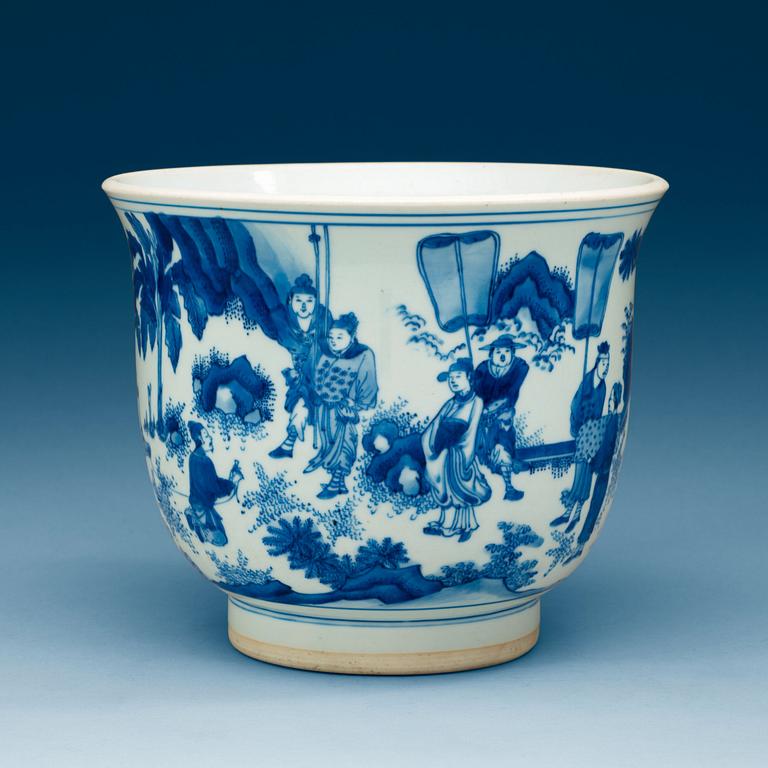 A blue and white flower pot, Qing dynasty.
