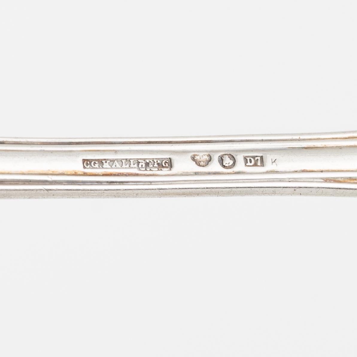 A 102-pieces of "Olga" silver flat wear, Ch.Hammer, Stockholm, 1851-63, and C.G.Hallberg, Stockholm, 1906-38.