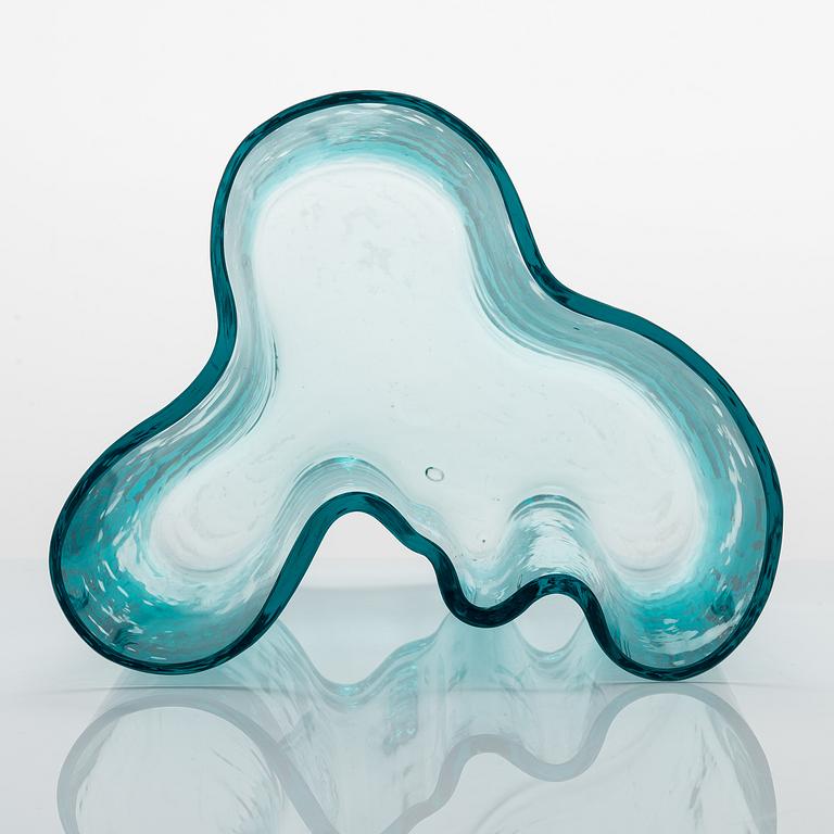 ALVAR AALTO, A '9750' vase Karhula Glassworks in production 1937-1949. Finland.