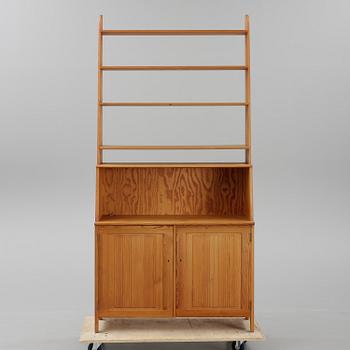 HYLLA, "Vardags", Carl Malmsten. Modellen formgiven 1944.