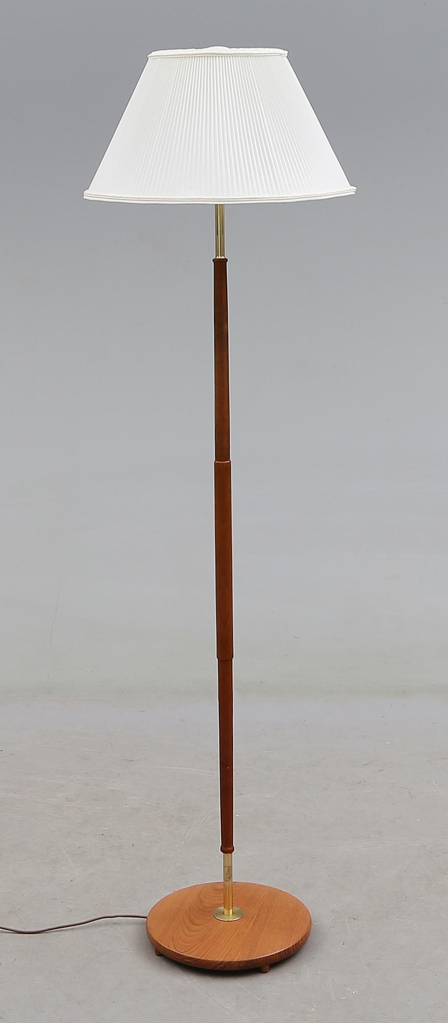 GOLVLAMPA, 1900-talets andra hälft.
