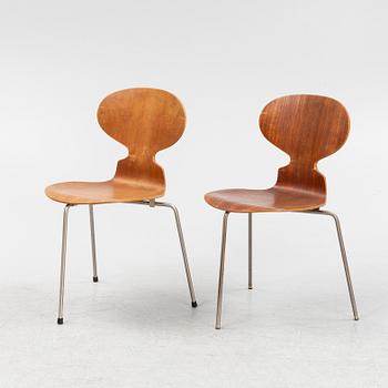 Arne Jacobsen, eight 'Ant' chairs, Fritz Hansen, Denmark, mid 20th century.