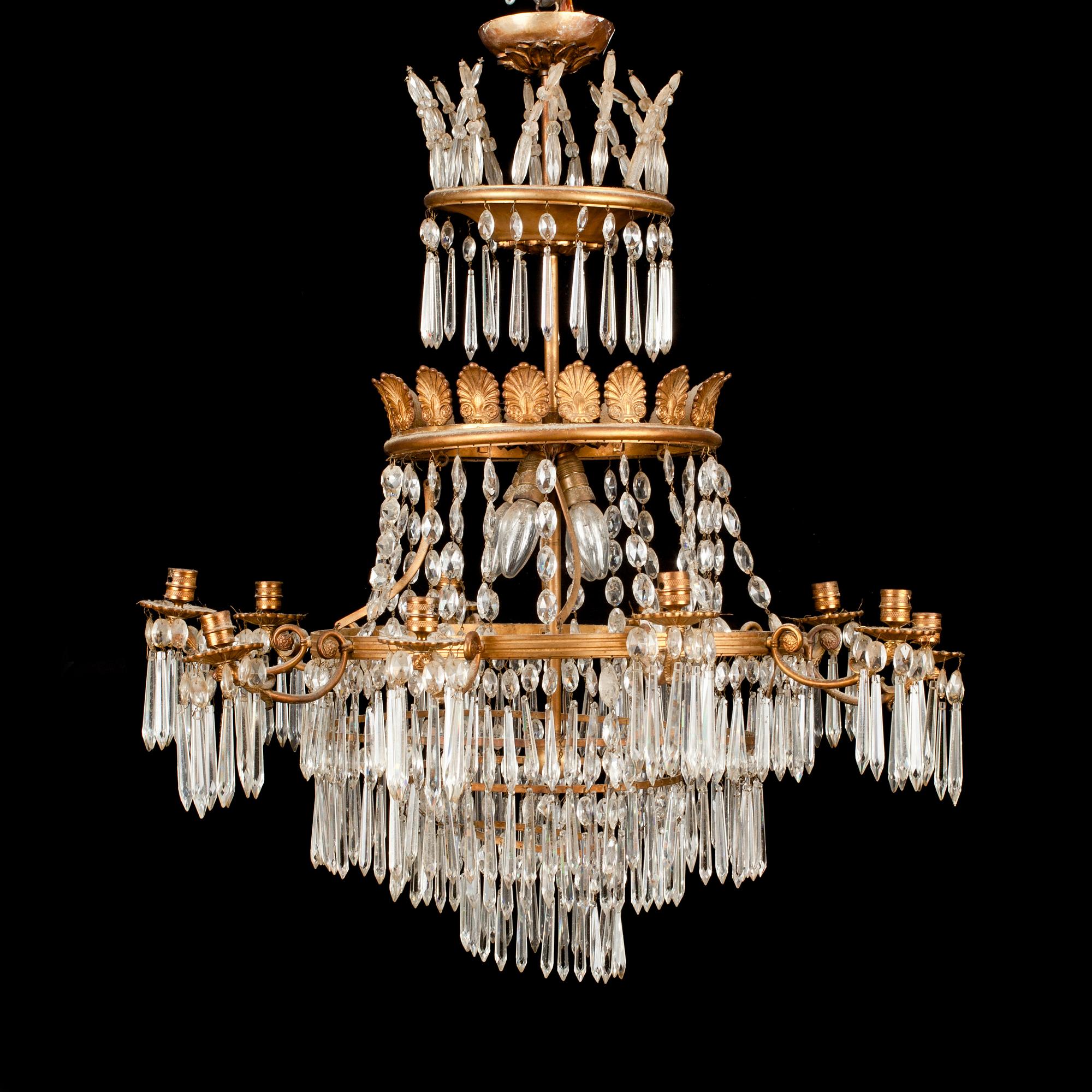 LJUSKRONA, omkr 1900. Höjd 85 cm.