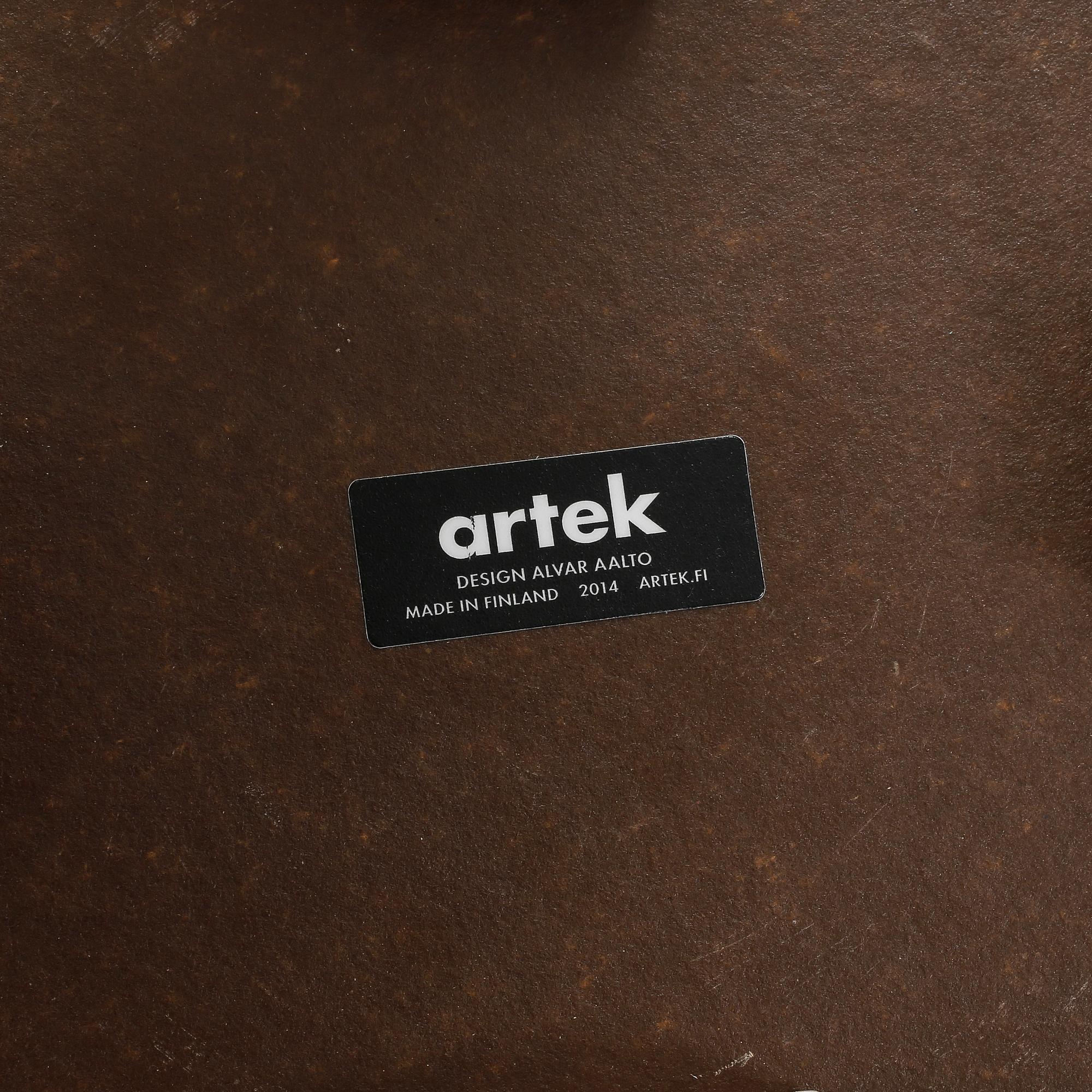 PALLAR, 2 st. E 60 Alvar Aalto, Artek. 2000-tal.