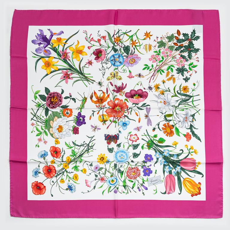 Gucci, a 'Flora' twill silk scarf.