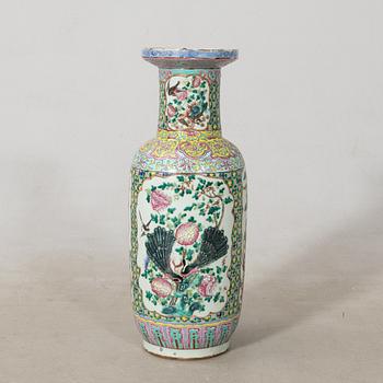 Floor vase China Canton around 1900 porcelain.