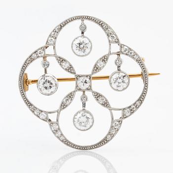 Brooch, 18k white gold openwork set with brilliant-cut diamonds.