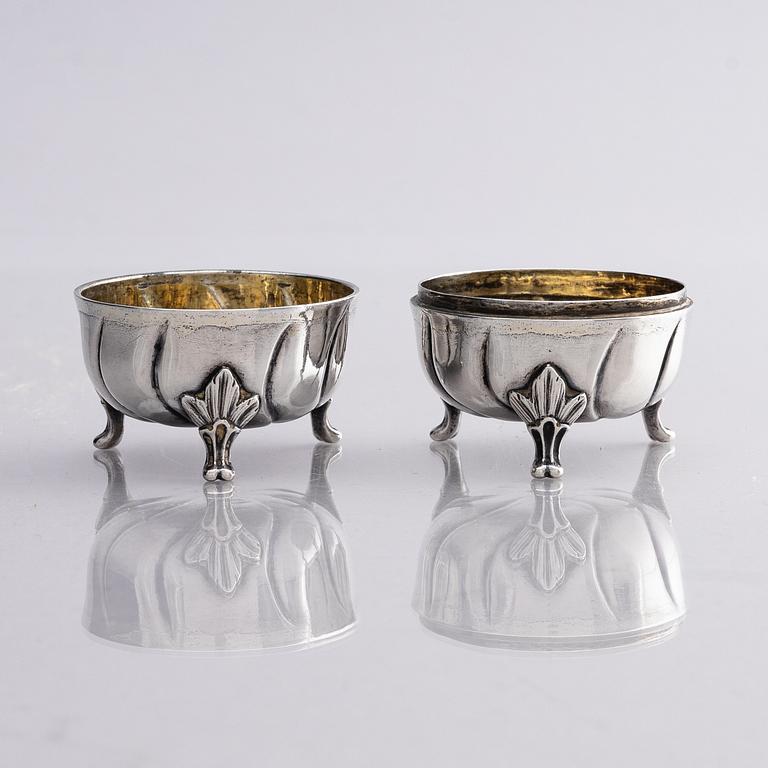 A pair of Swedish 18th century parcel-gilt silver travel salt-cellars, marks of Magnus Stråtin, Uddevalla 1774.