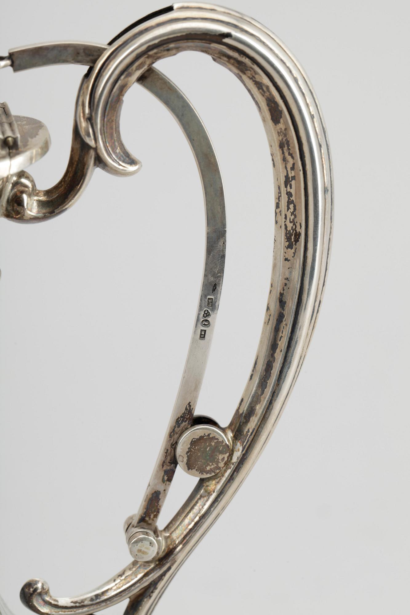 KARAFF, silver samt glas, Firma Gustaf Möllenborg, Stockholm, 1899.