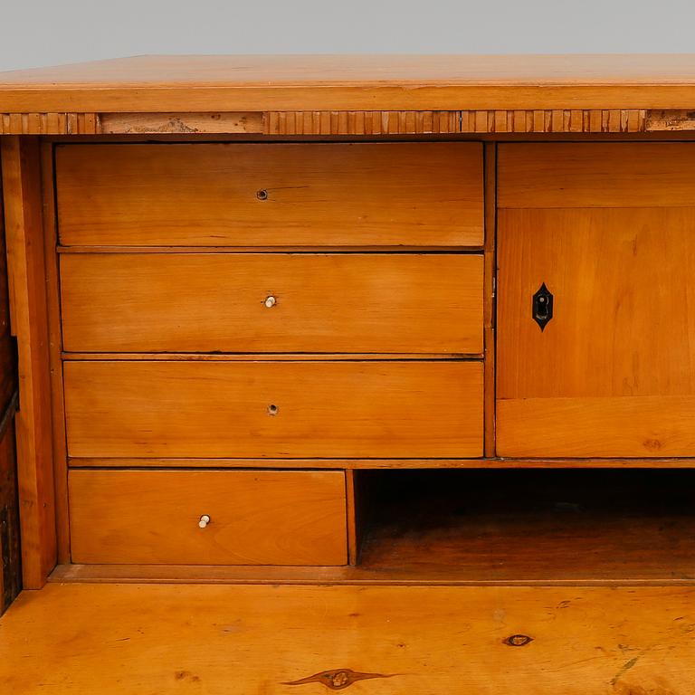 SKRIVSEKRETÄR, Karl Johan, 1800-talets mitt.