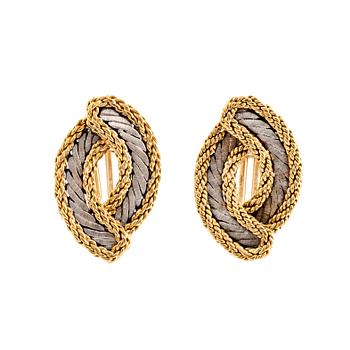 A pair of 18K gold Buccellati earrings.