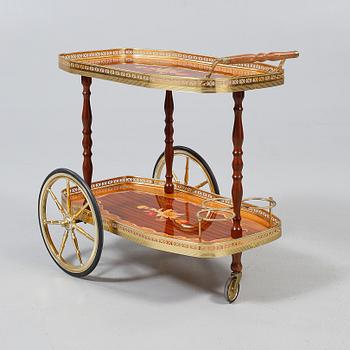 SERVERINGSVAGN, 1900-talets andra hälft.
