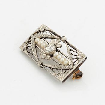 Old cut and rose cut diamond and pearl brooch.