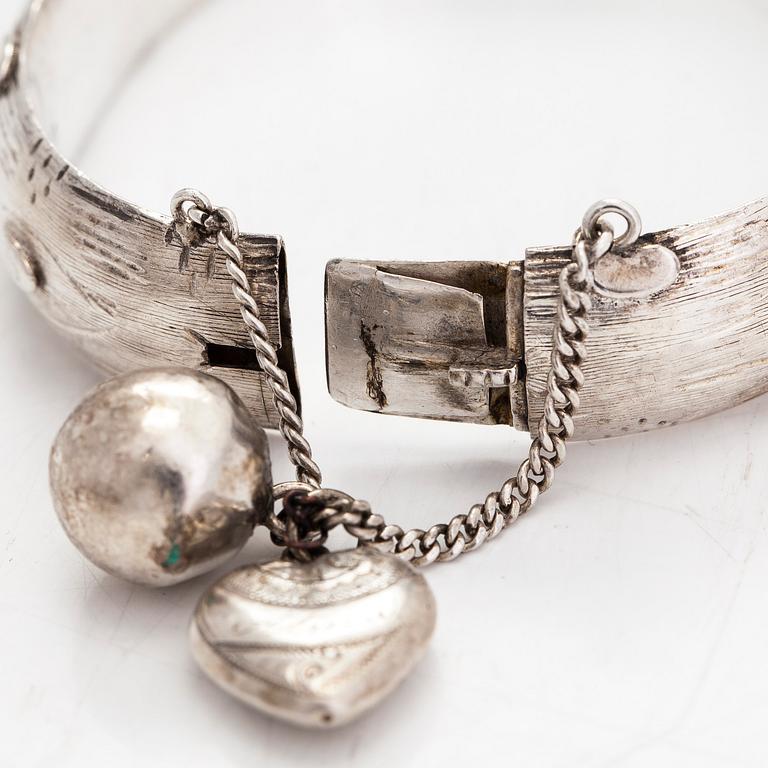 A 19th century silver bracelet, Knut Oskar Lundgren (1862-1889), Turku.