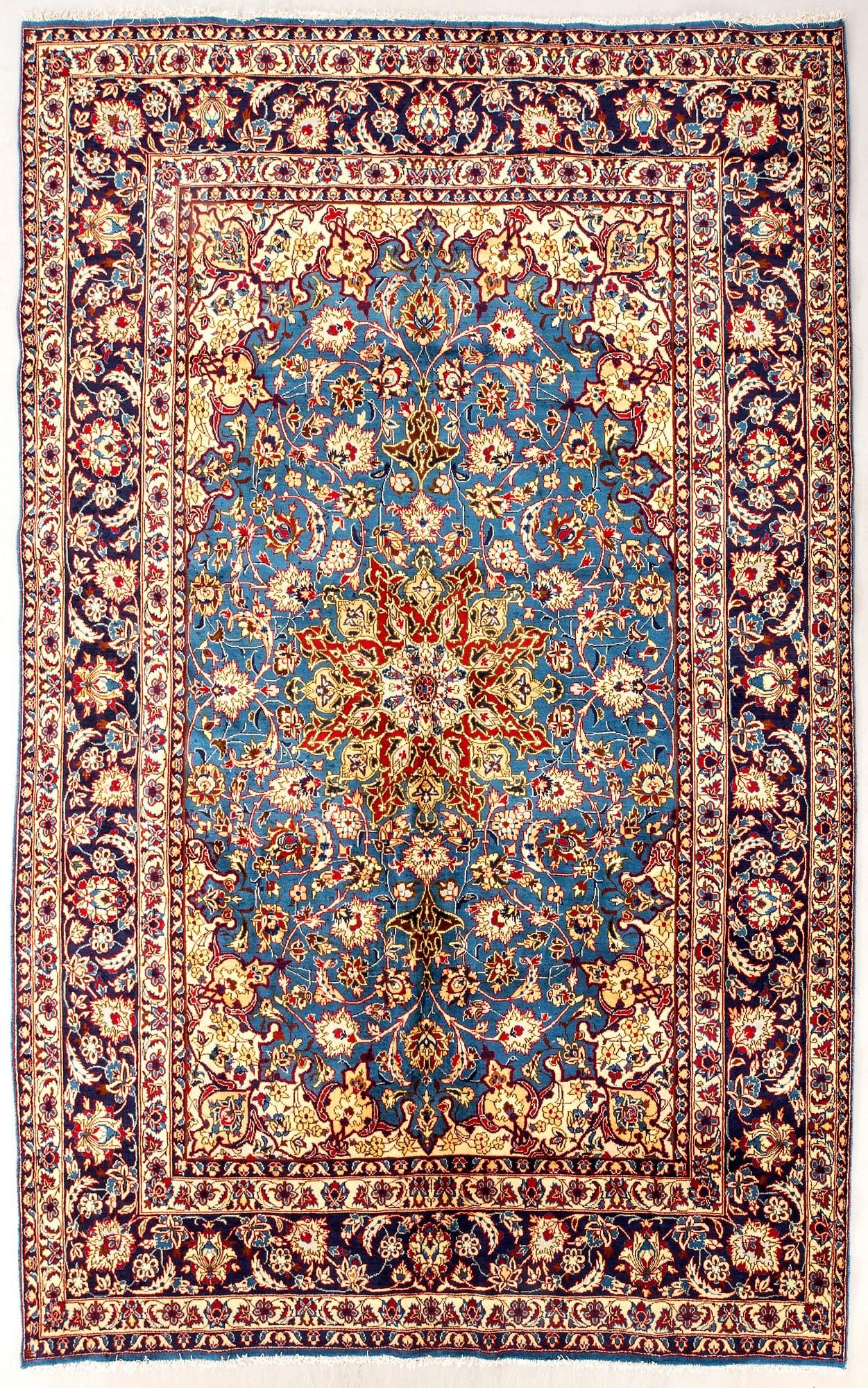 A semiantique Najafabad carpet approx 431x304 cm.