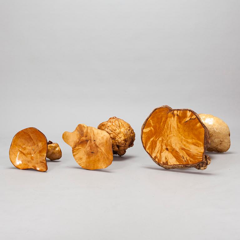 O. Kuusela, möblemang, 5 delar, 1979.