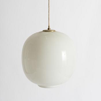 Vilhelm Lauritzen, taklampor, ett par, "VL45 Radiohuspendeln", Louis Poulsen, Danmark, 1900-talets första hälft.