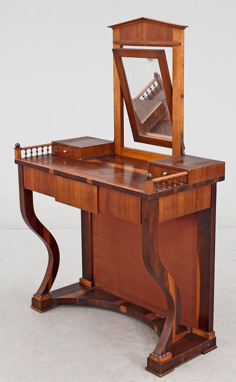 TOALETTBORD, empire, 1800-talets första hälft.