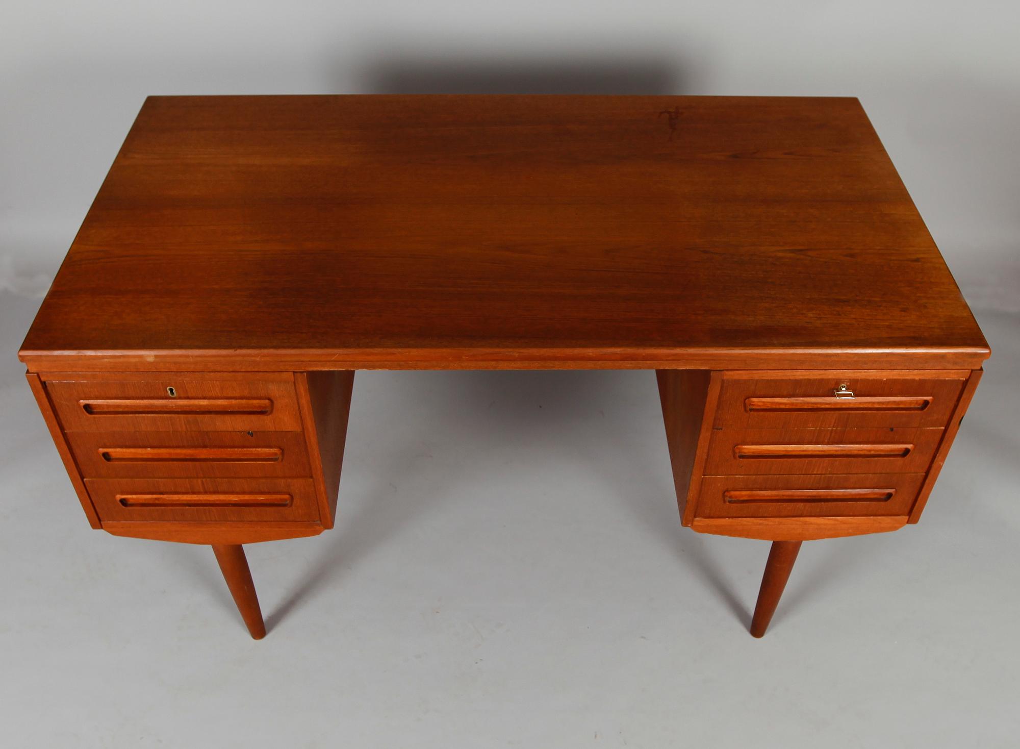 SKRIVBORD, Danmark, 1900-talets andra hälft.