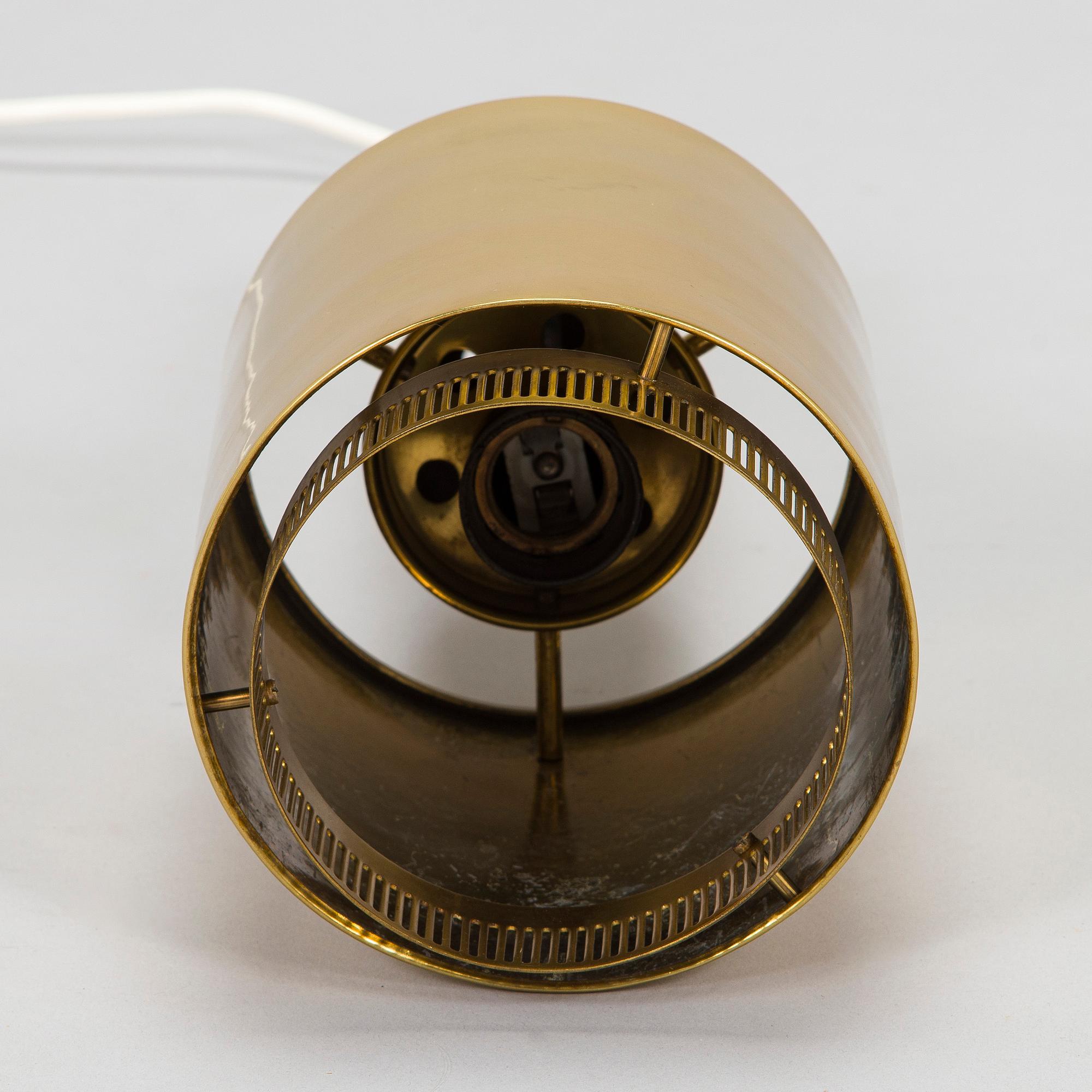 Alvar Aalto, An early 1950s ceiling light for Valaistustyö.