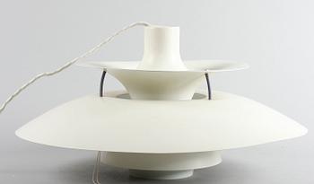 TAKLAMPA, "PH 5". Poul Henningsen för Louis Poulsen, Danmark. Diam ca 55.