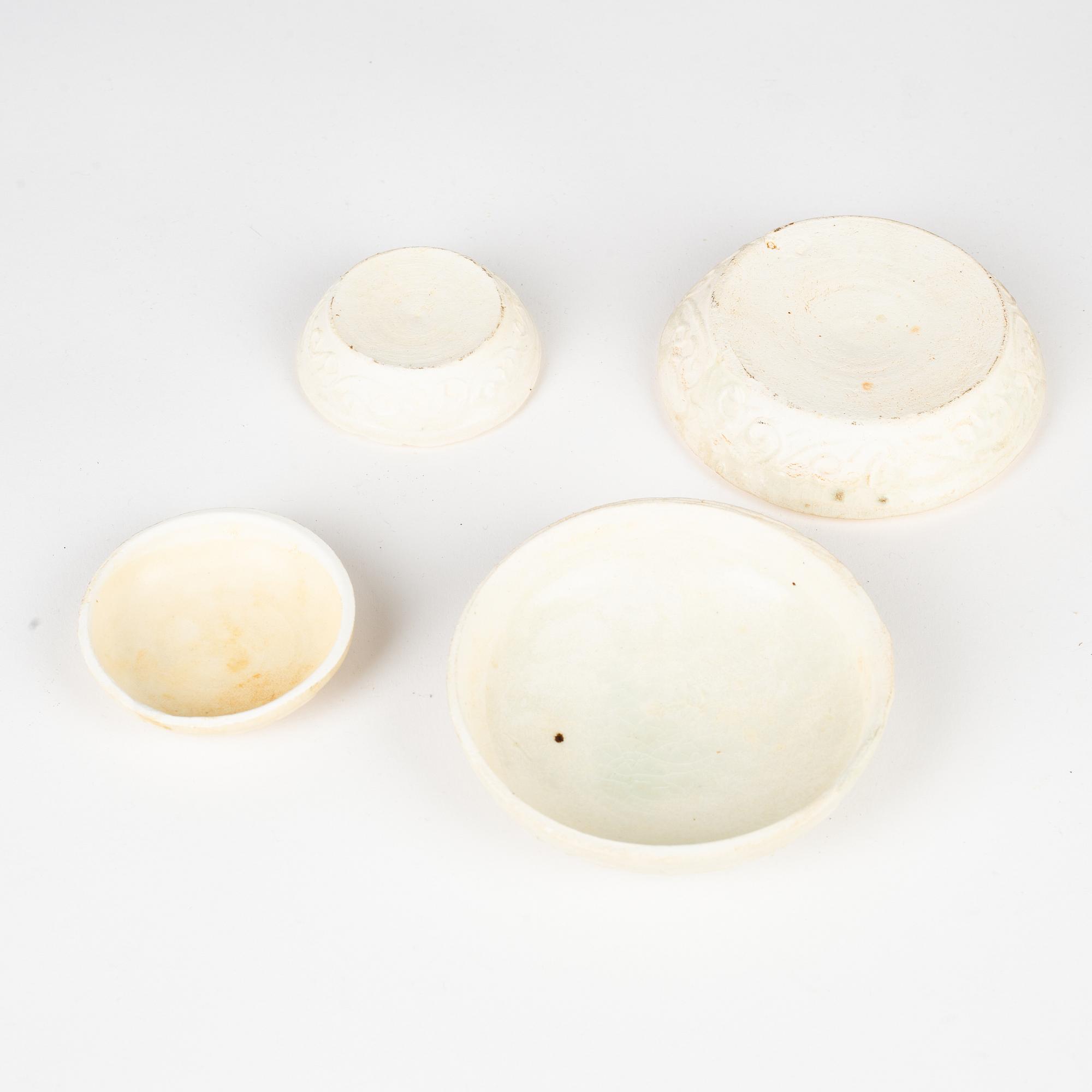 Two Qingbai boxes with covers, Songdynasty (960-1279).