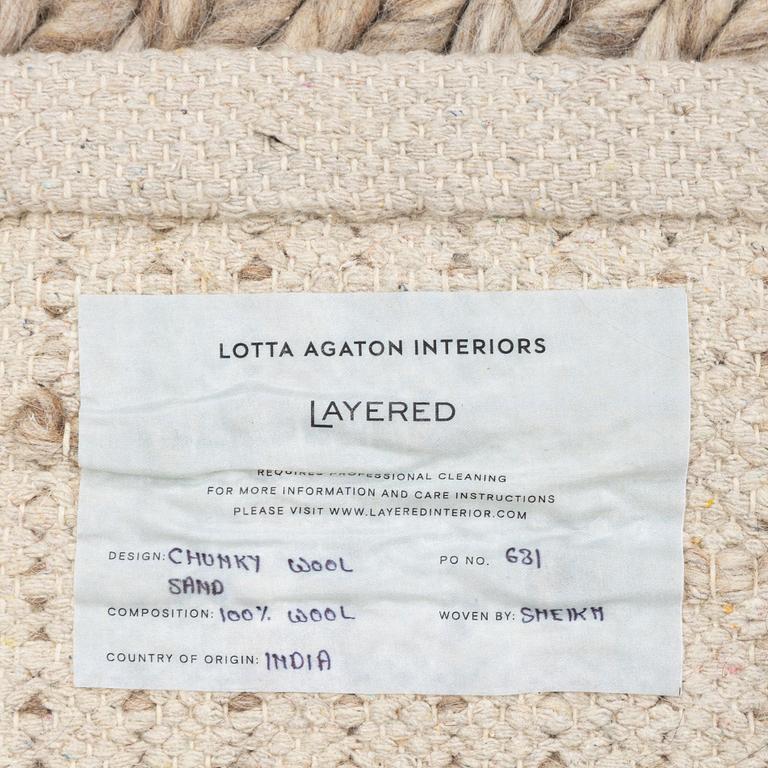 Matta, "Chunky wool sand",  Lotta Agaton Interiors x Layered, ca 350 x 250 cm.