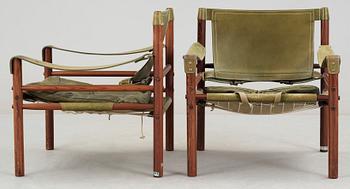 KARMSTOLAR, ett par, "Sirocco", Arne Norell, formgiven 1964.
