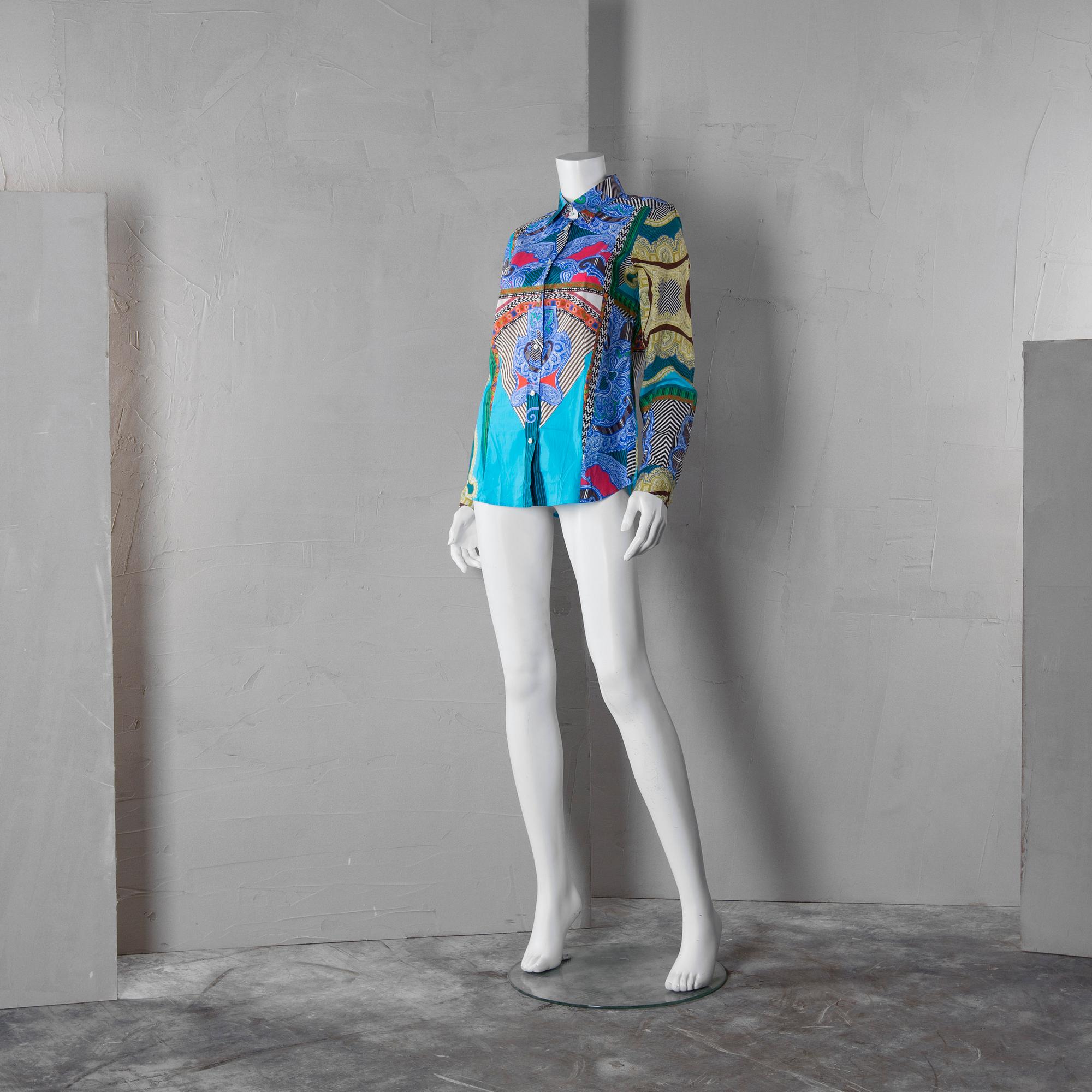 BLUS, Etro, italiensk storlek 44.