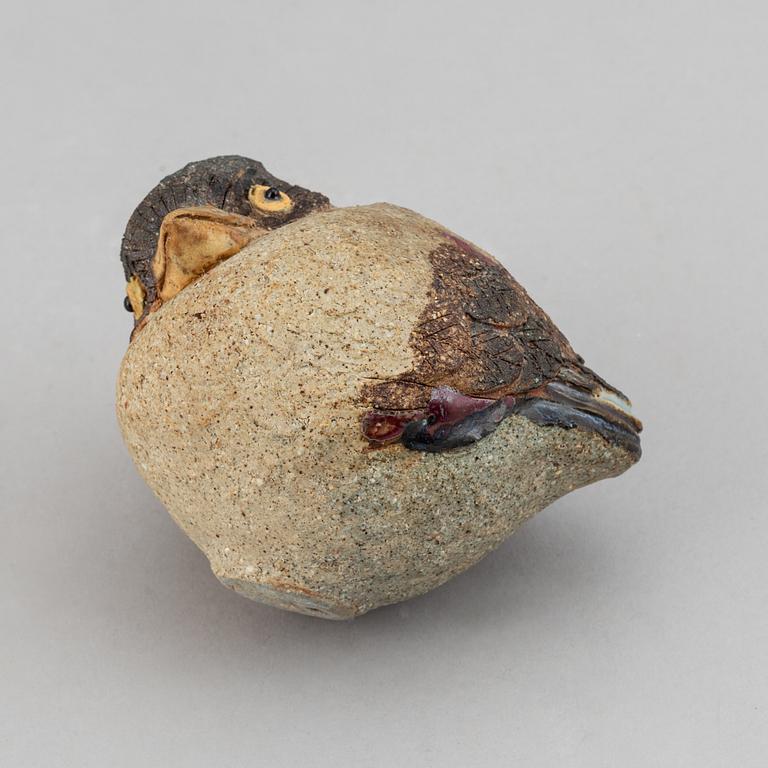 TYRA LUNDGREN, a stoneware sculpture of a bird, stamped TL and dated 60.