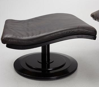 Takashi Okamura & Erik Marquardsen, a "Wave" armchair with ottoman, Nelo, 1970's.