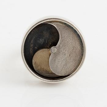 Jens Christian Thejls, silver, kinetisk ying yang ring. Danmark 1960-tal.