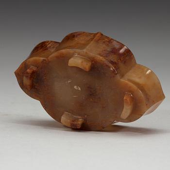 A Chinese agathe brush washer, late Qing dynasty.
