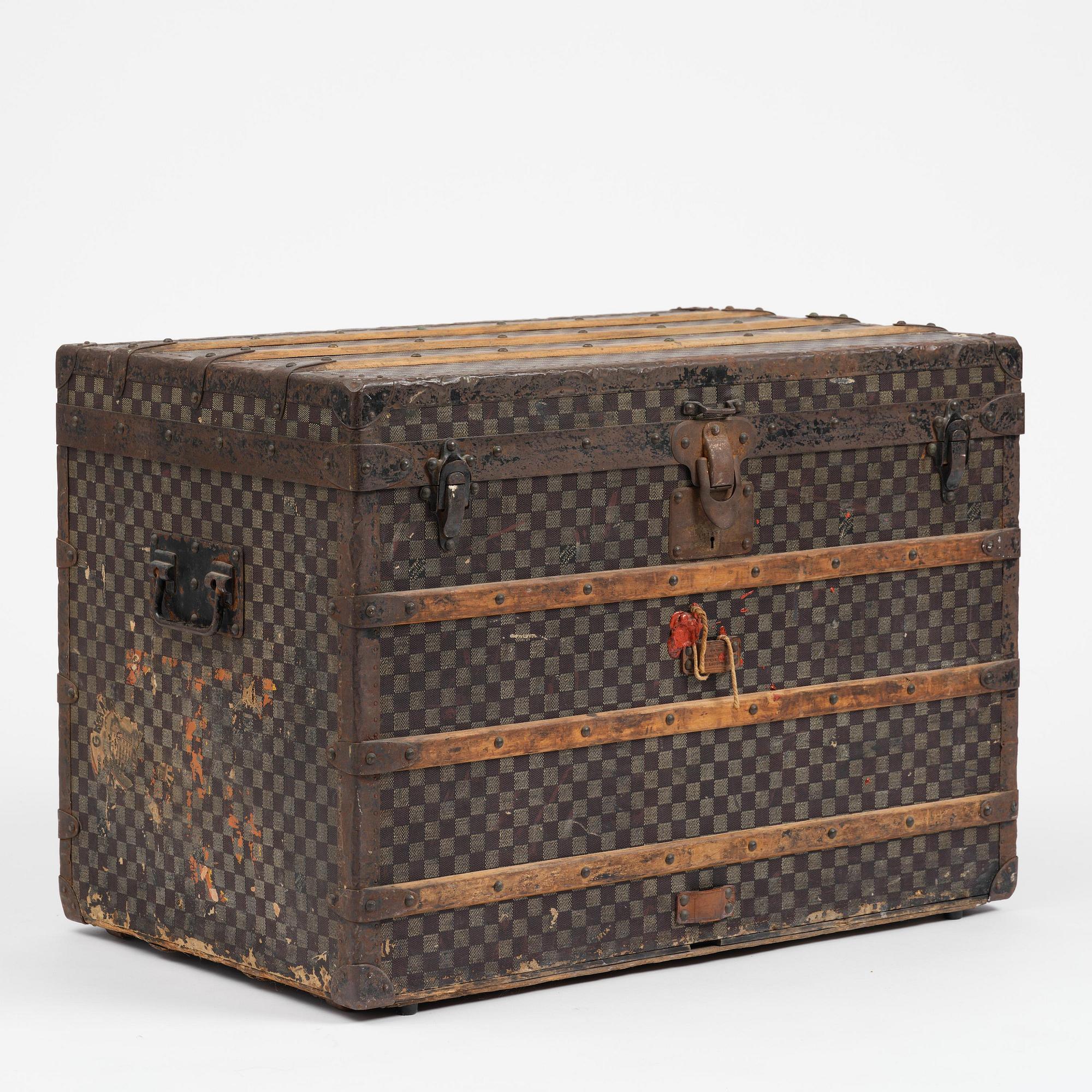Louis Vuitton suitcase, late 19th century.