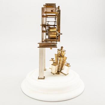 A German Art Deco table clock.