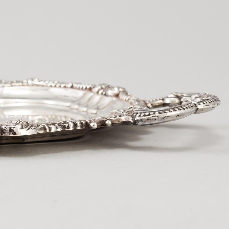 BRICKA, silver, 1800-tal, svenska importstämplar.
