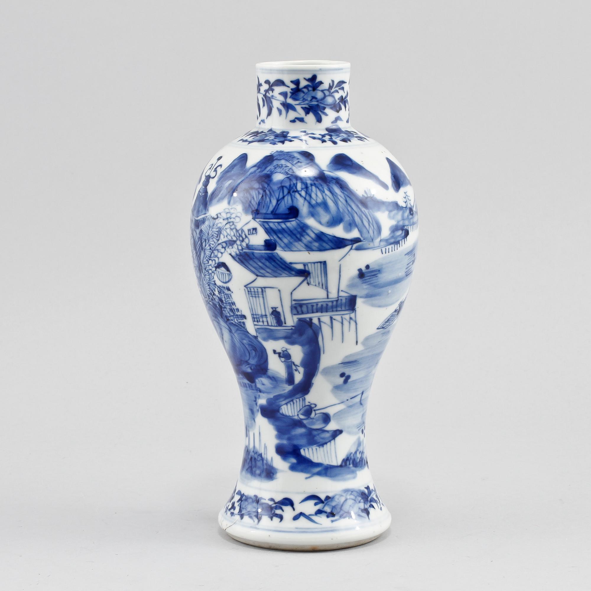 VAS, porslin, Kina, sekelskifte 1800/1900.