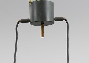 TAKLAMPA, sannolikt Erik Höglund, 1900-talets andra hälft. Längd 48 cm.