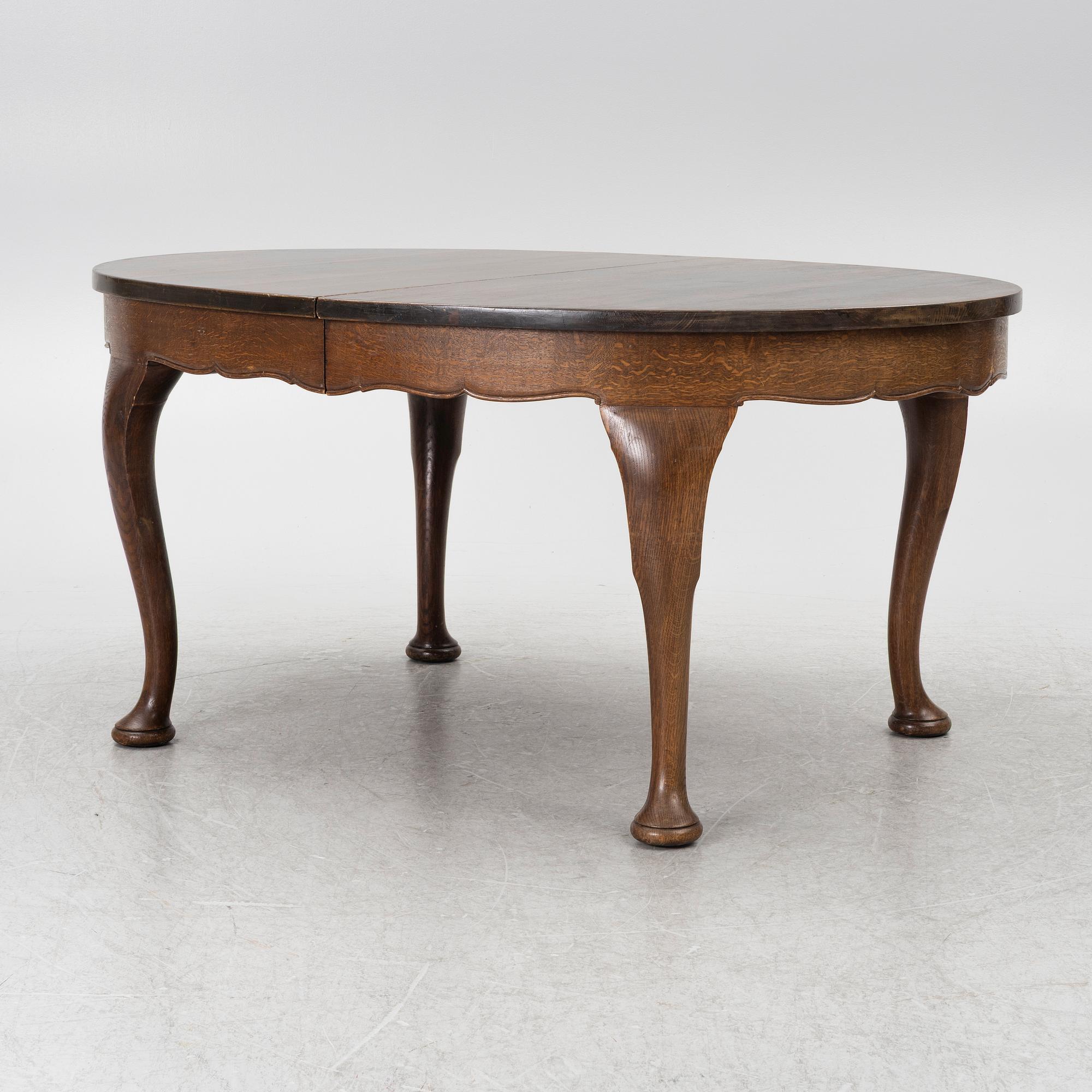 A Roccoco style dining table, Nordiska Kompaniet, 1917.