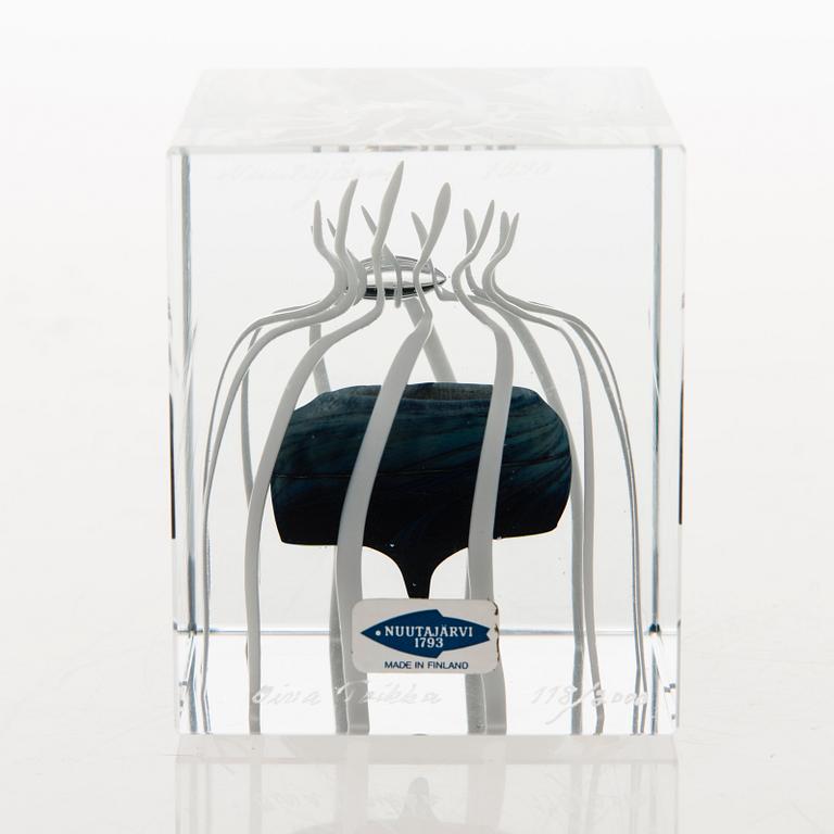 OIVA TOIKKA, AN ANNUAL CUBE, signed Oiva Toikka, nuutajärvi, daterad 1990, 118/2000.